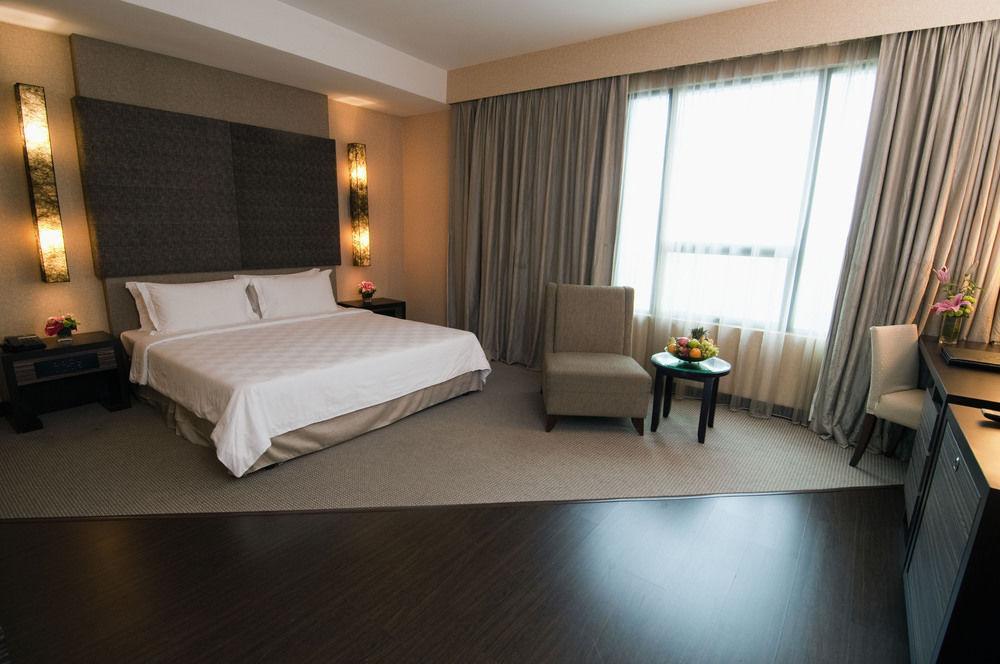 Swiss-Garden Hotel Bukit Bintang Куала Лумпур Екстериор снимка
